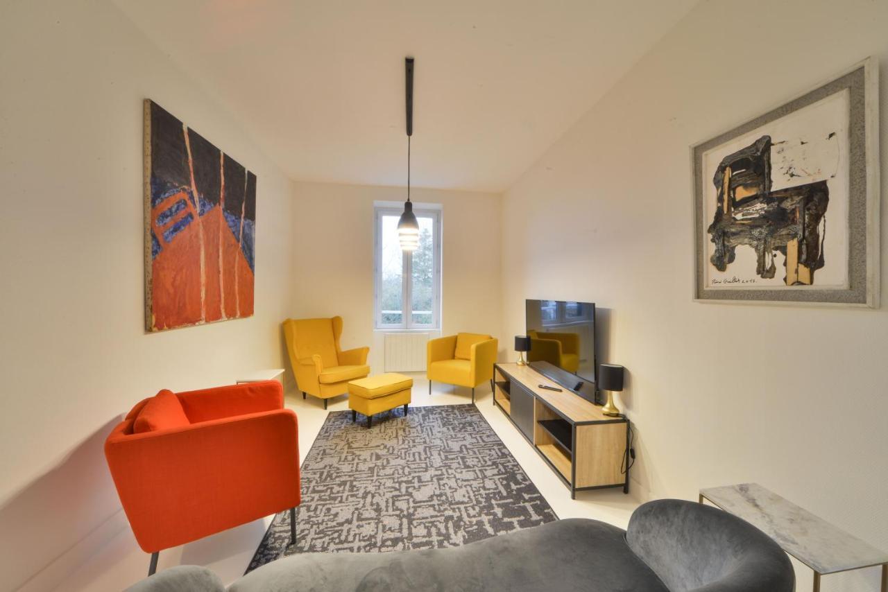 Maison By Logis - Appartement T4 - La Maison D'Hestia Vierzon Kültér fotó